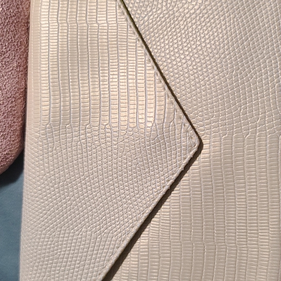 4- New Ipsy Bags, Clutch, Purse, Wallet Christmas Colors, Christmas Gifts. - Picture 2 of 11